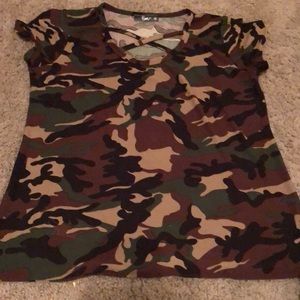 Camo t-shirt